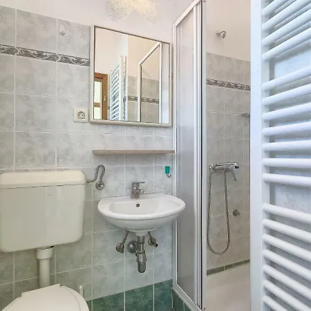 Ulika By Interhome アパート クルニカ